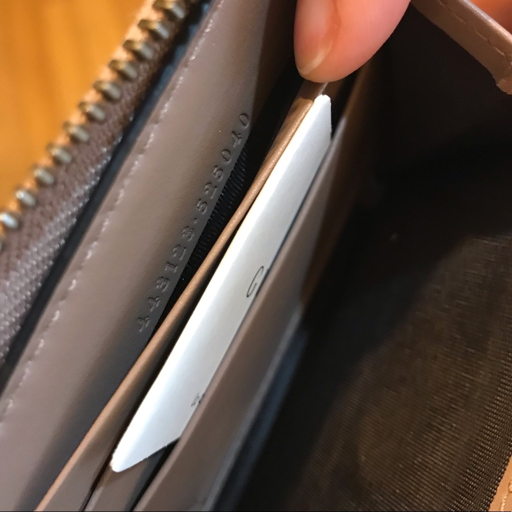 Gucci Marmont Wallet - Picture 8 of 8